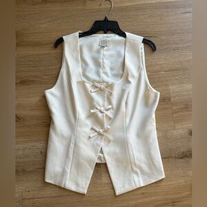 A New Day Cream Vest Top with front bow tie closure- Medium